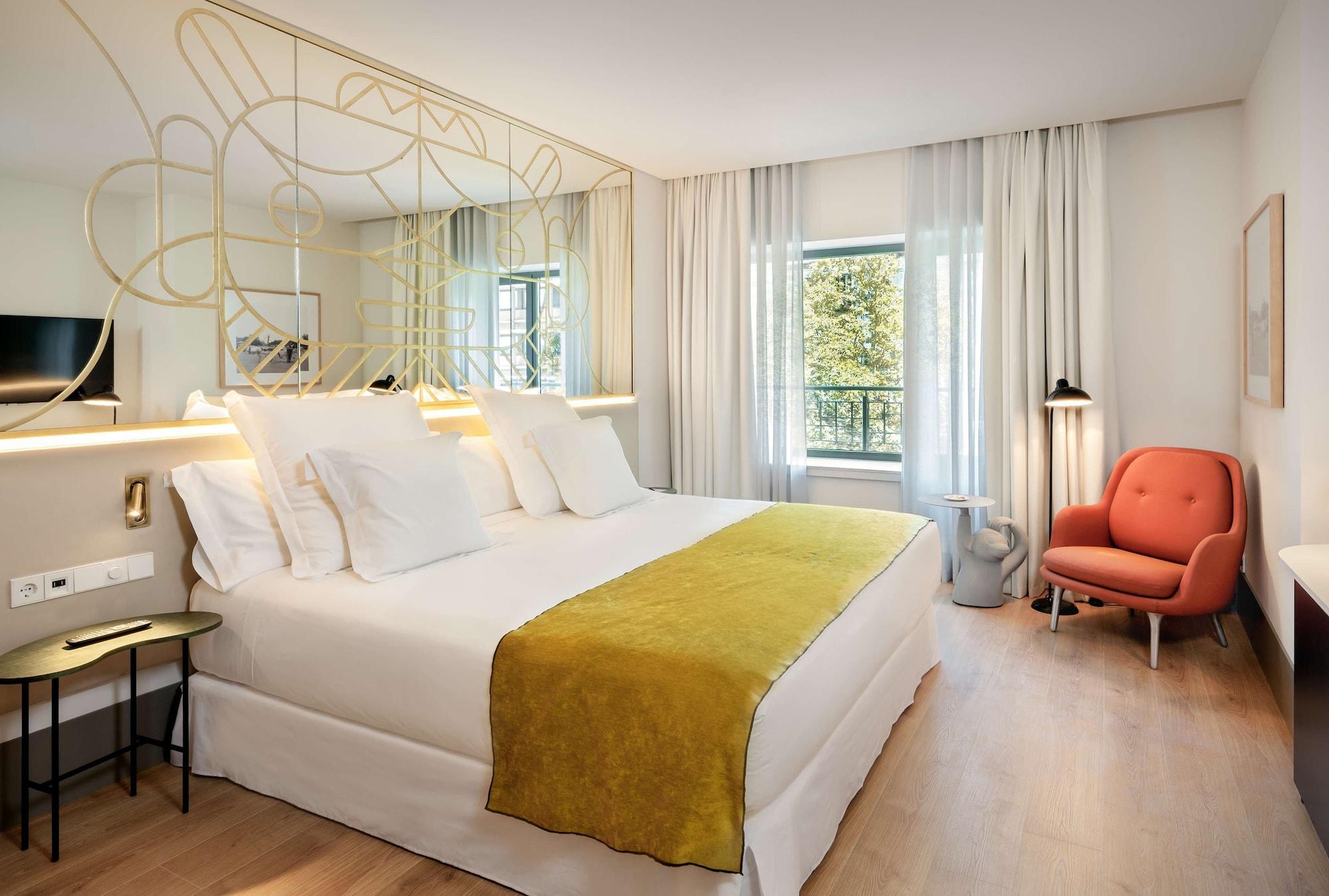 Barcelo Torre De Madrid Hotel Екстериор снимка Deluxe room