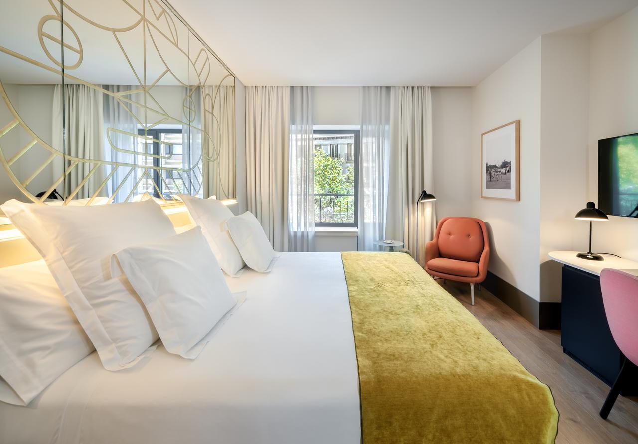 Barcelo Torre De Madrid Hotel Екстериор снимка Deluxe room